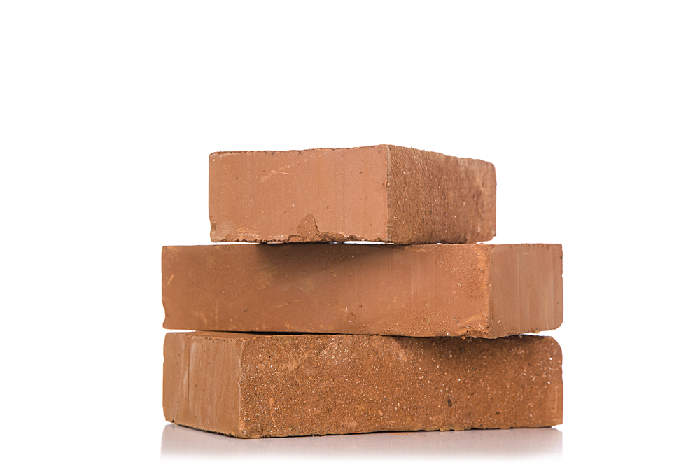 Solid,Clay,Bricks,Used,For,Construction,old,Red,Brick,Isolated,On